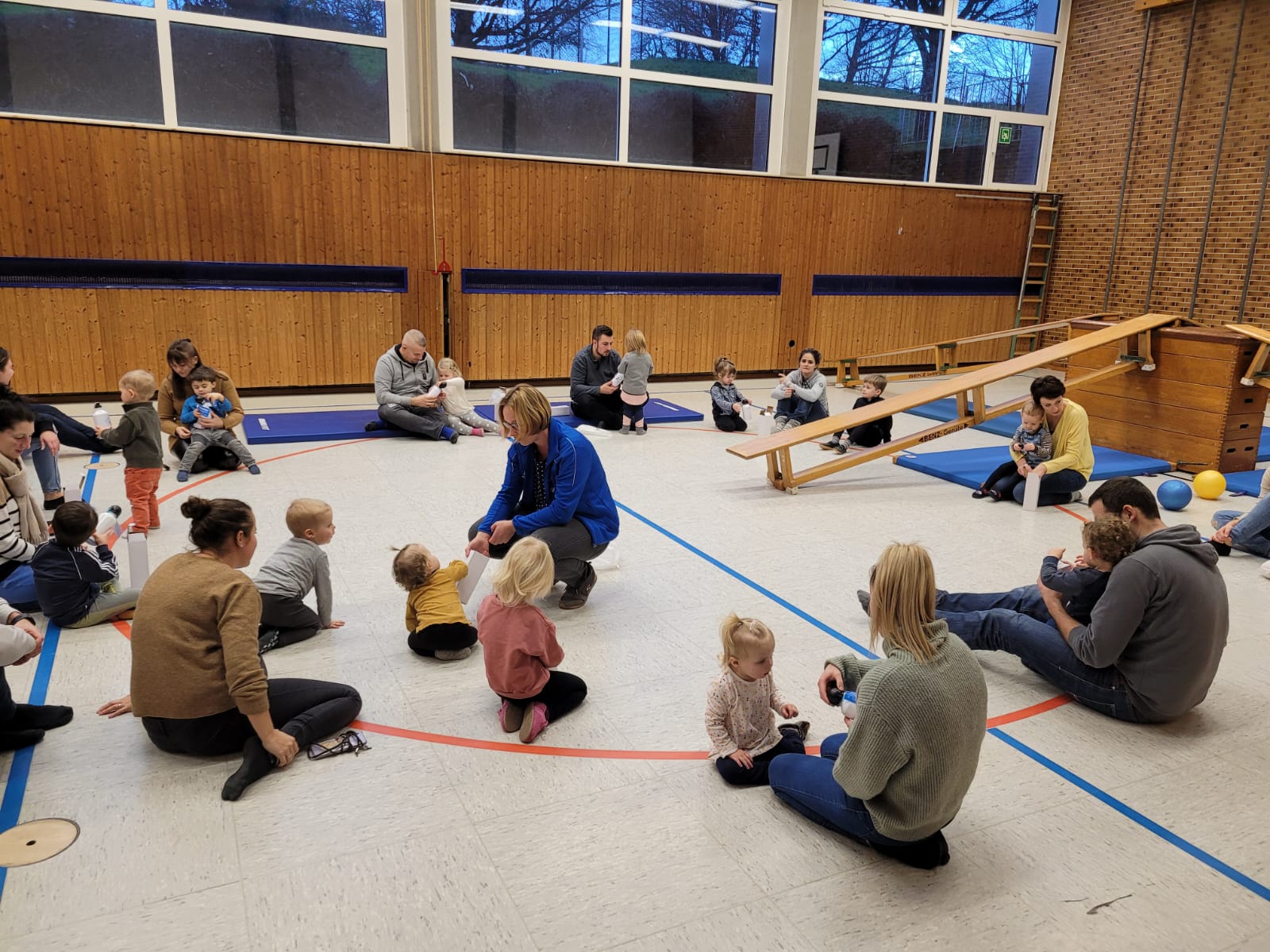 Eltern-Kind-Turnen