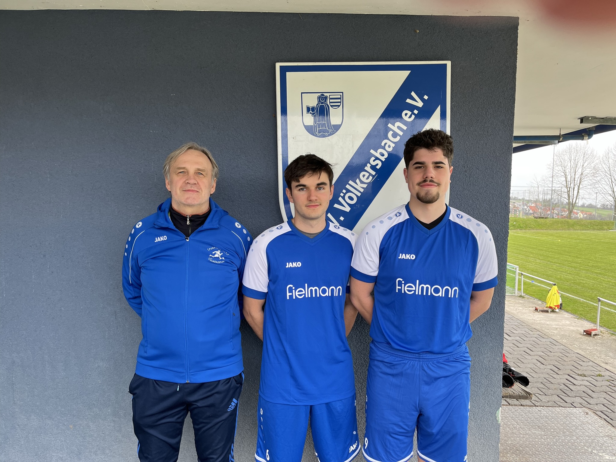 Neuer Trikotsatz Fielmann